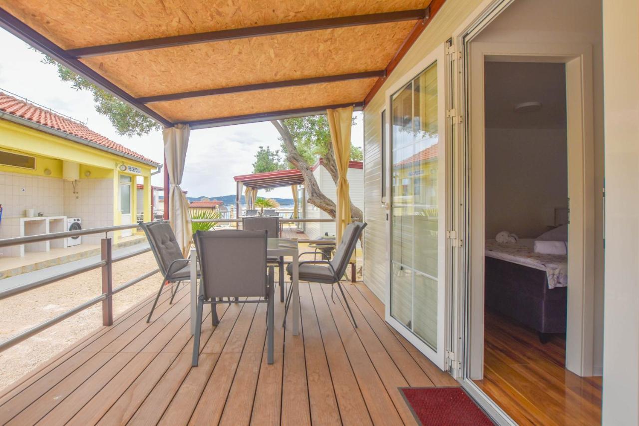 Mobile Home Dandelion Biograd Na Moru Exterior photo